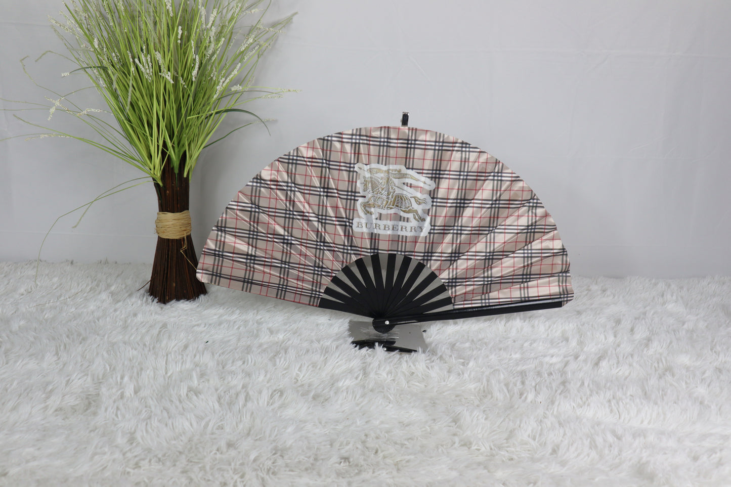 Hold'em down Designed Fan